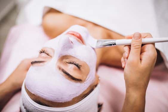 Deep Cleansing Facial Dubai for your Radiant Skin