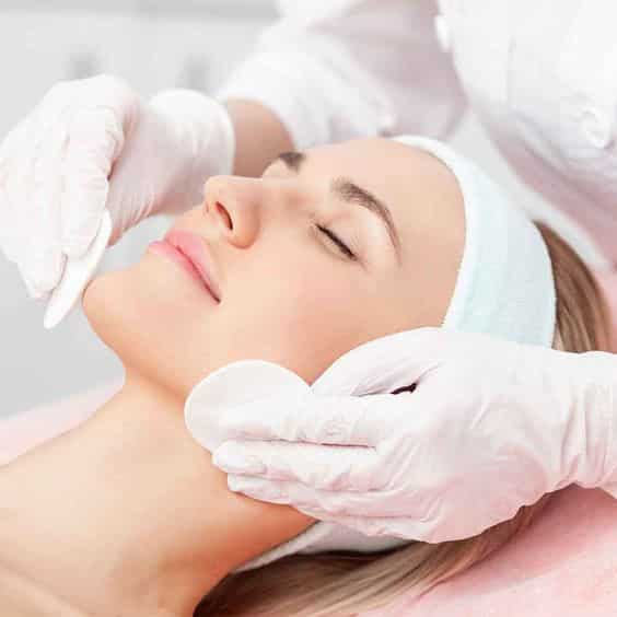 Deep cleansing facial dubai